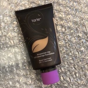 Tarte Amazonian Clay foundation - Tan - Deep Sand